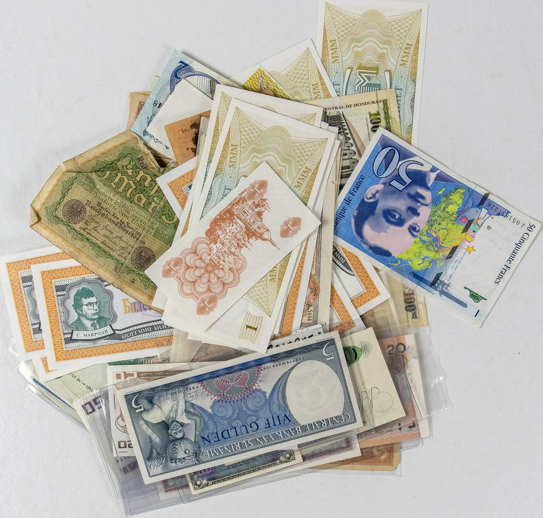 MIXED CURRENCY FROM AROUND THE WORLD (1 of 2)