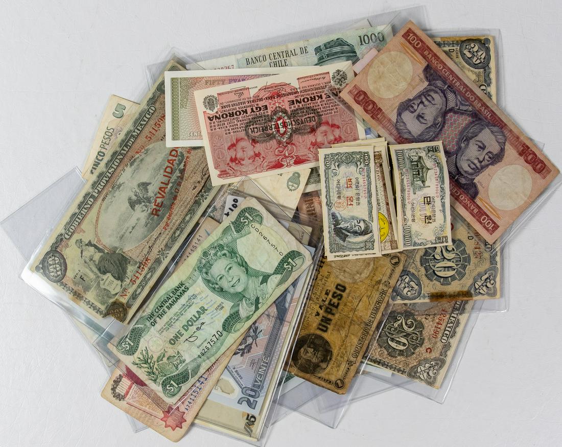 MIXED CURRENCY FROM AROUND THE WORLD (1 of 2)