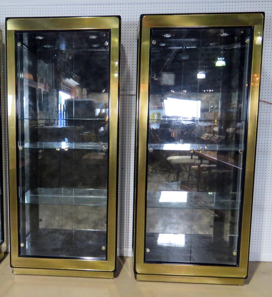 2 MASTERCRAFT MID CENTURY MODERN DISPLAY CABINETS (1 of 6)