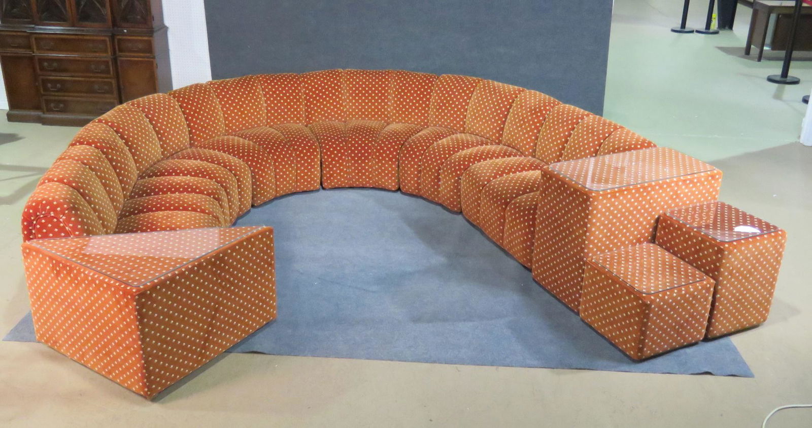 MID CENTURY MODERN SECTIONAL SOFA (1 of 9)