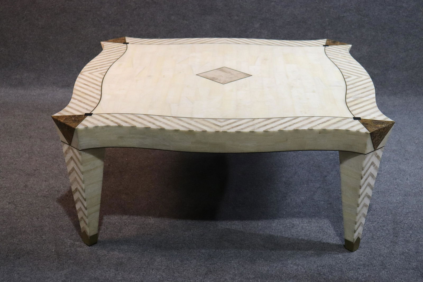 SINATRA SUITE- MODERN REGENCY STYLE COFFEE TABLE (1 of 11)