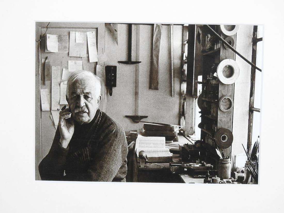 PHOTOGRAPH OF ARTIST "BEN SHAHN" (1 of 5)