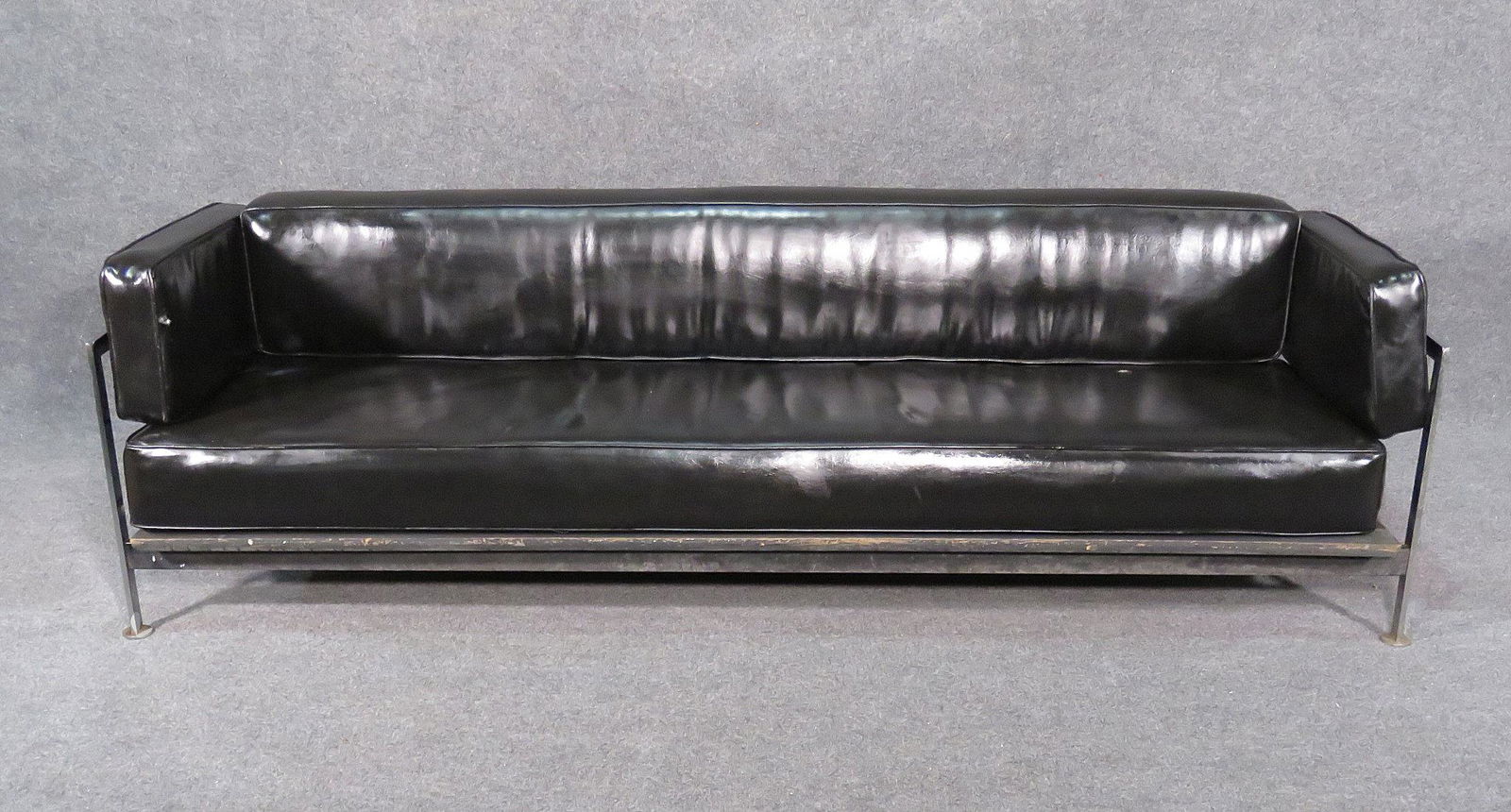 STENDIG CHROME SOFA (1 of 5)