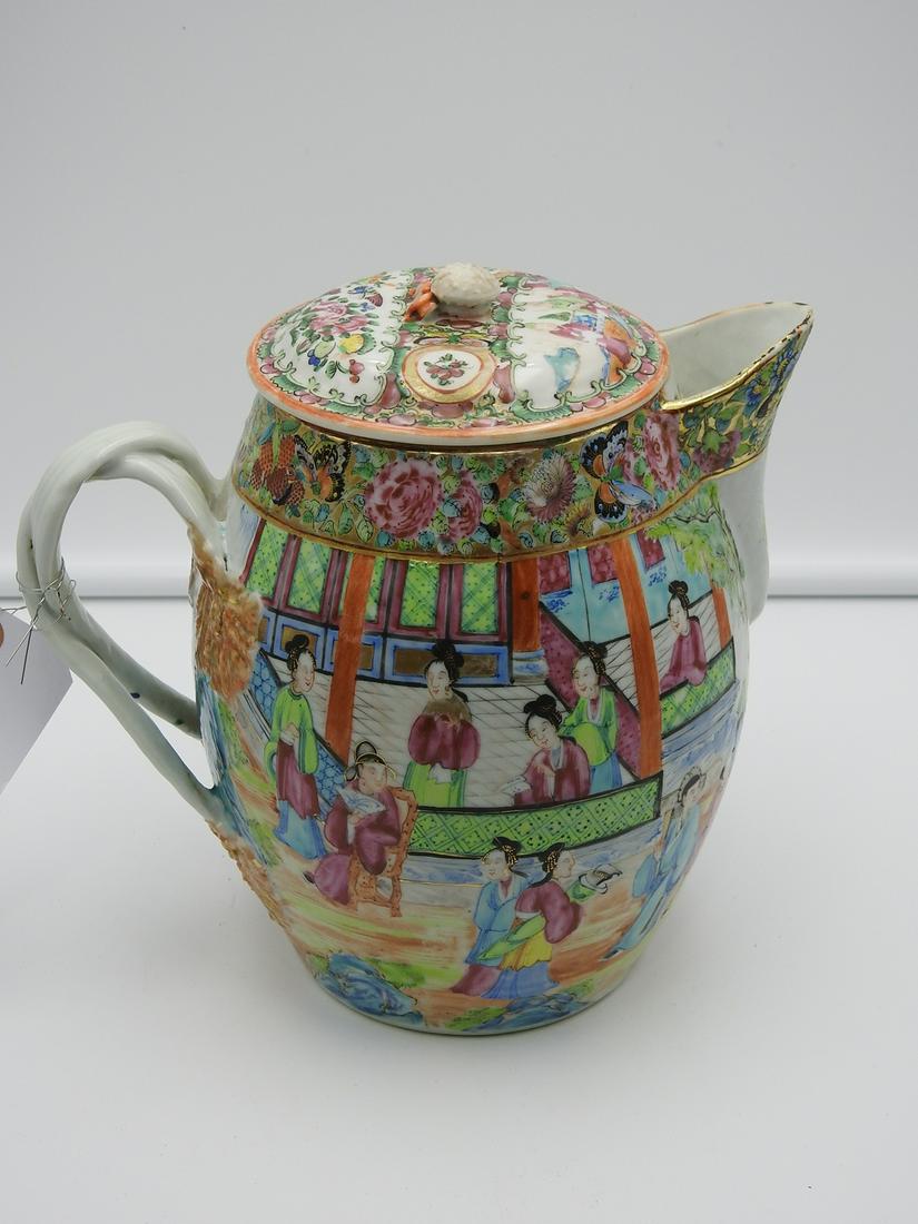 ROSE MEDALLION CHINESE TEA POT (1 of 3)