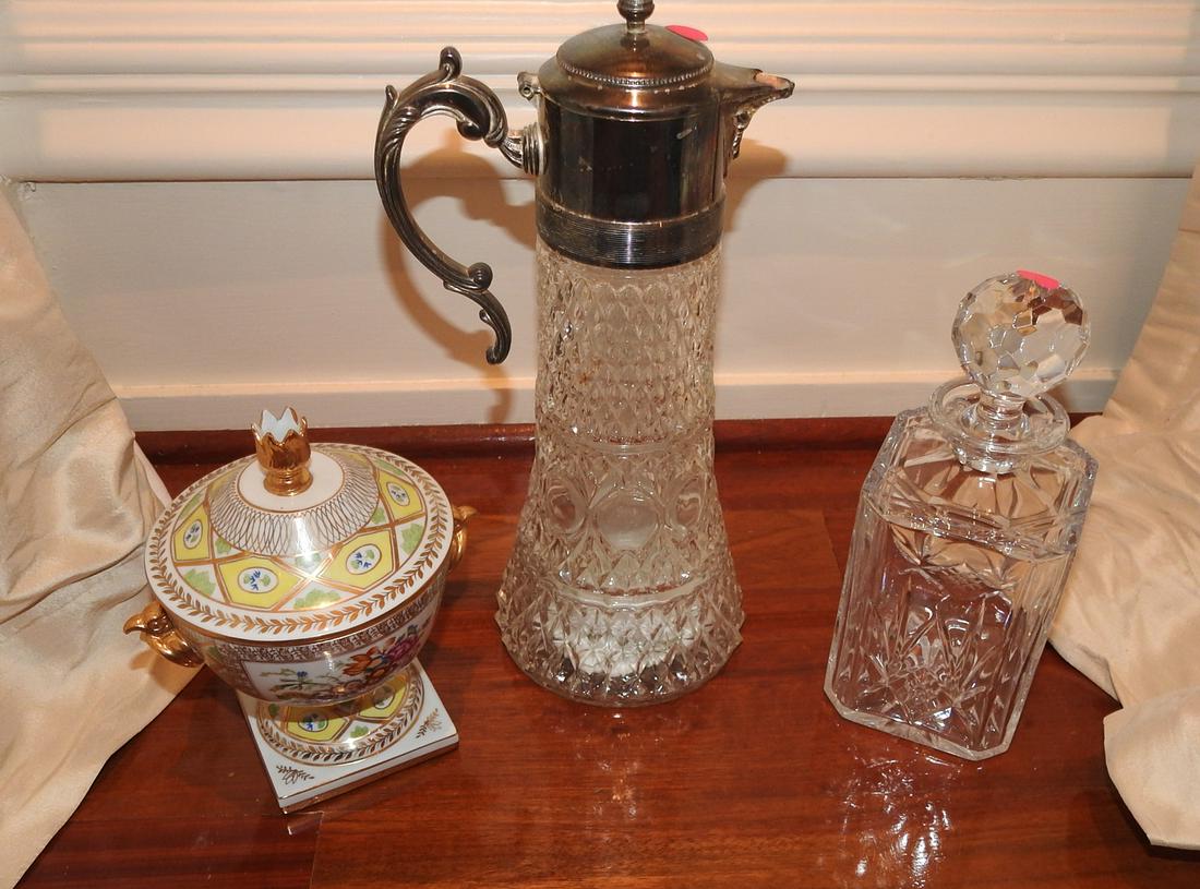 3 PIECE BOX LOT (1 of 4)