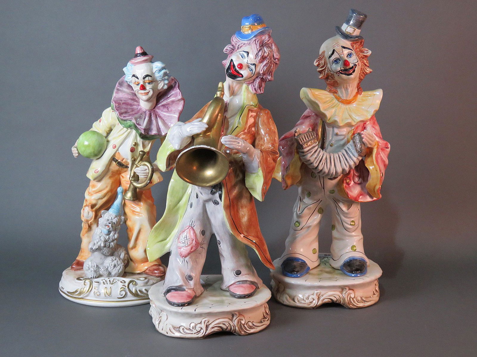 3 CAPODIMONTE CLOWNS (1 of 8)