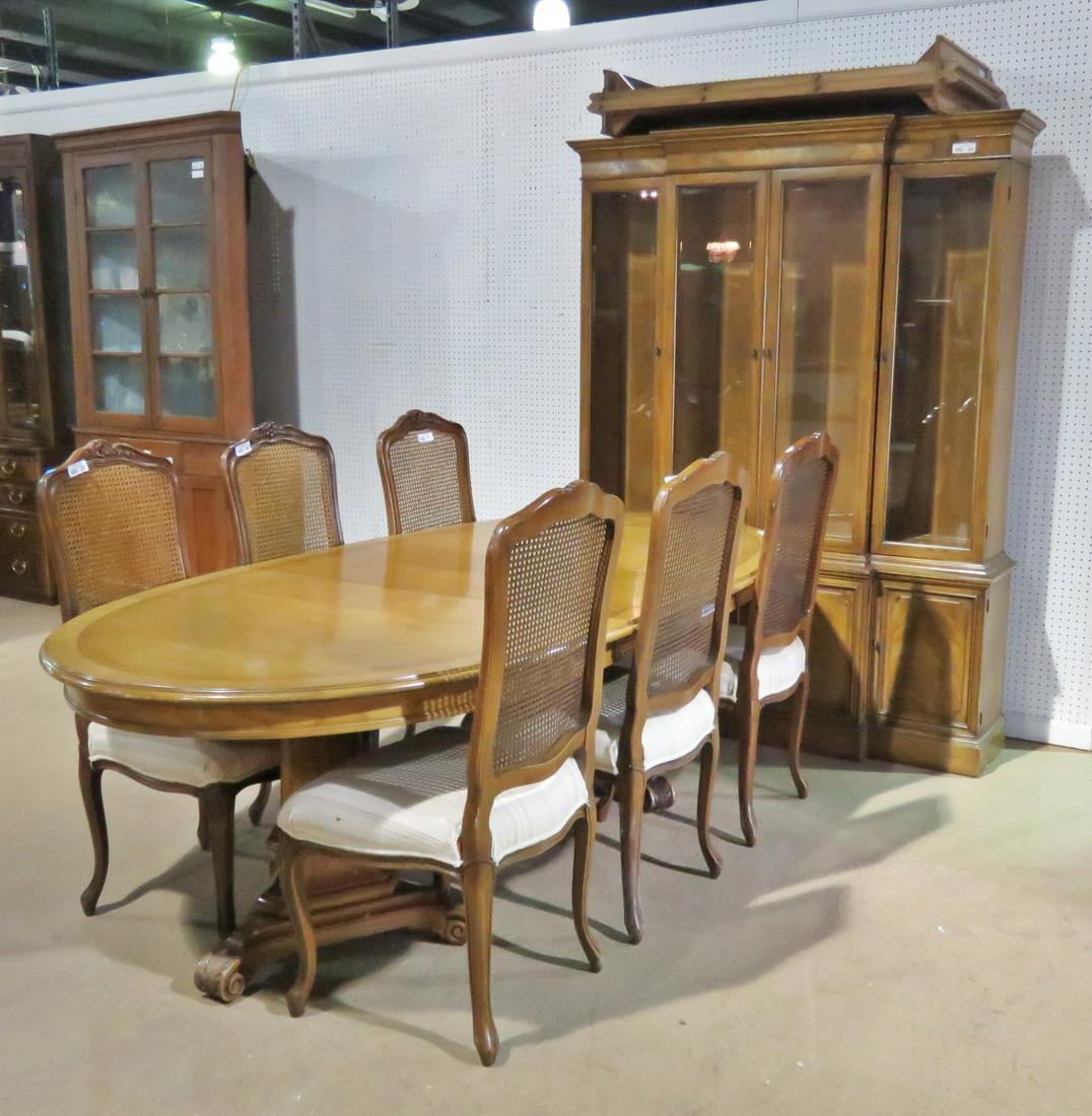 8 PIECE DINING SET (1 of 5)