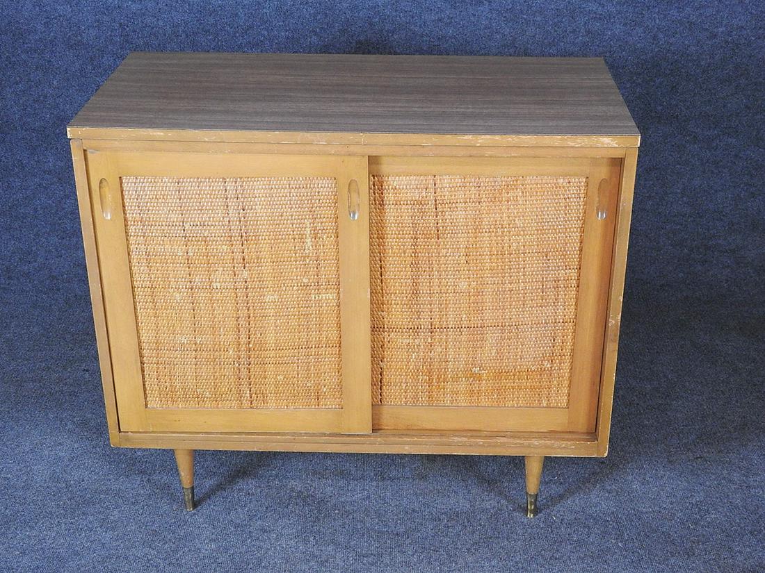 PAUL MCCOBB STYLE 2 DOOR CABINET (1 of 5)