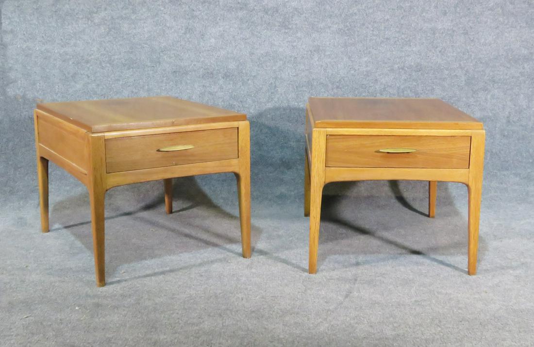 PAIR LANE WALNUT END TABLES (1 of 10)