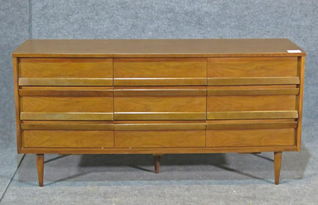 Bassett Furniture Industries Inc. Dresser