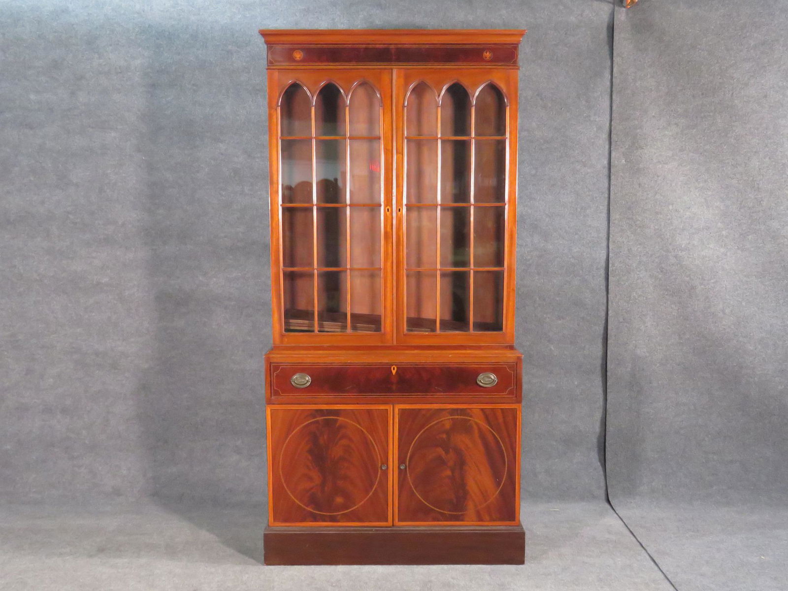 2 PC GEORGIAN STYLE MAHOGANY CHINA CABINET (1 of 10)