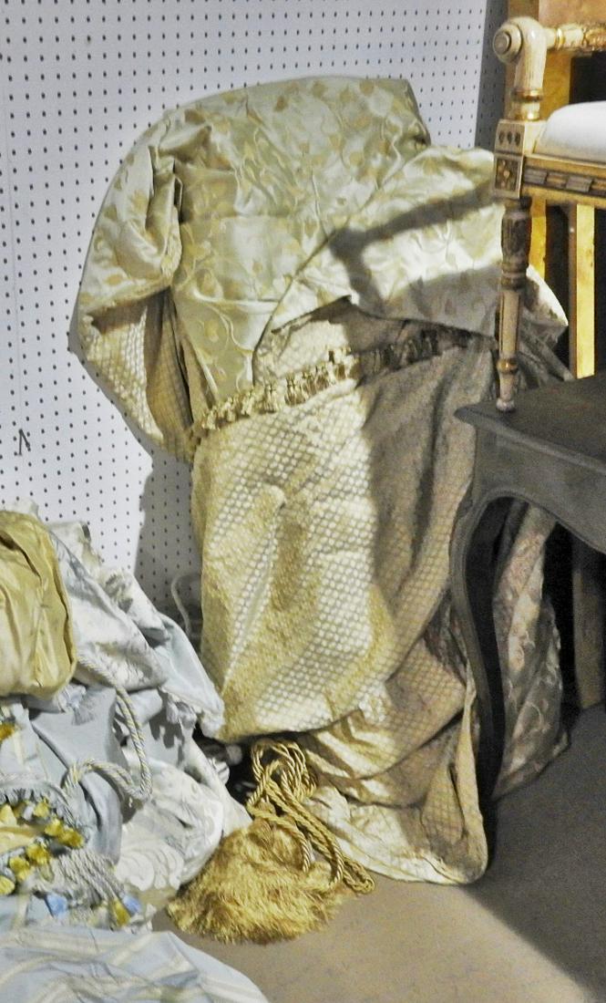 MISCELLANOUS LOT OF DRAPES (1 of 1)