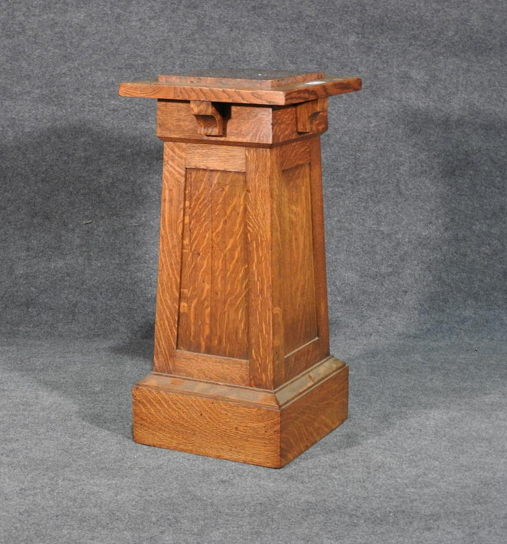 MISSION OAK STYLE PEDESTAL (1 of 6)