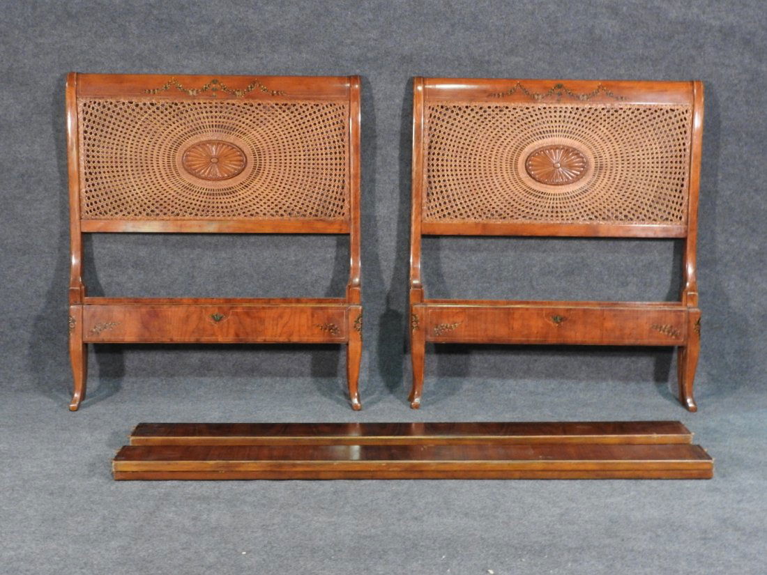 ADAMS STYLE TWIN BEDS (1 of 7)