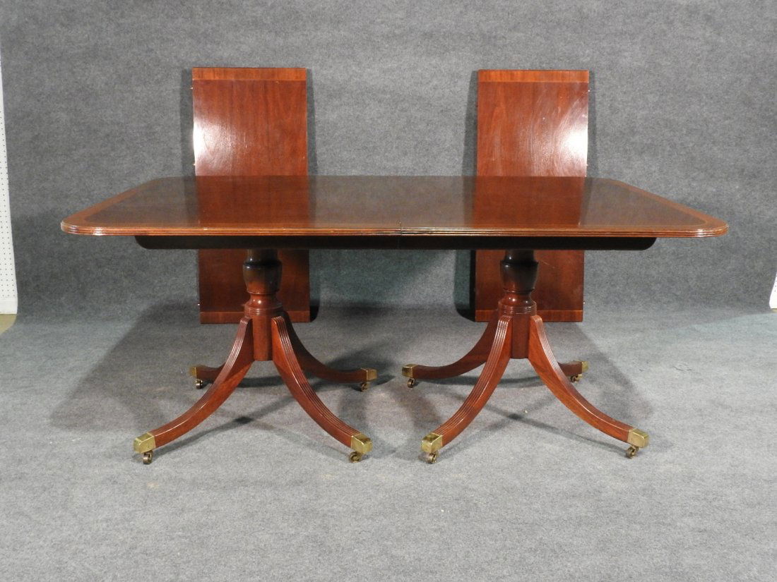 BAKER MAHOGANY BANDED TABLE (1 of 7)