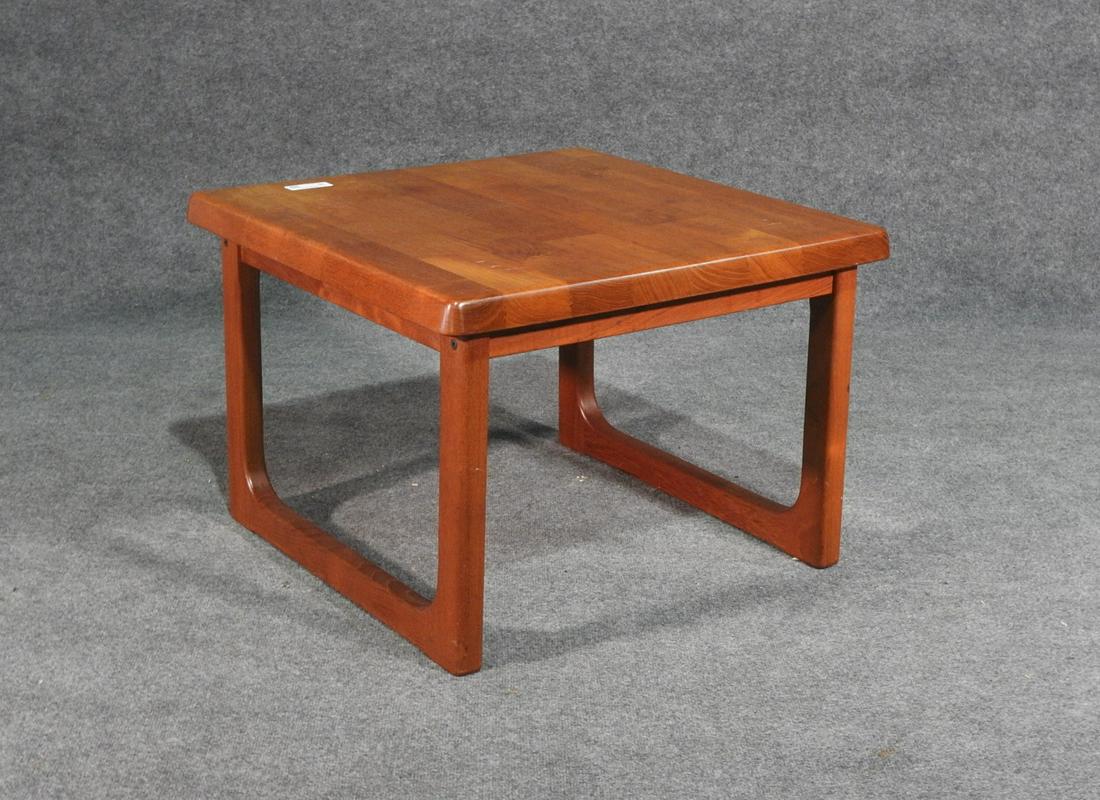 MCM DANISH WALNUT & TEAK END TABLE (1 of 5)