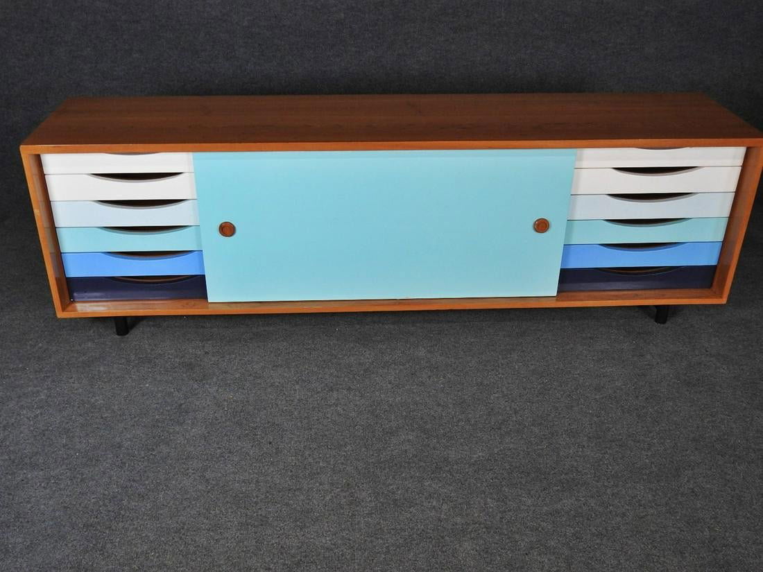 MID CENTURY MODERN DESIGN SIDEBOARD (1 of 13)