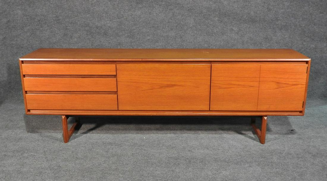 DANISH TEAK MODERN CREDENZA (1 of 12)