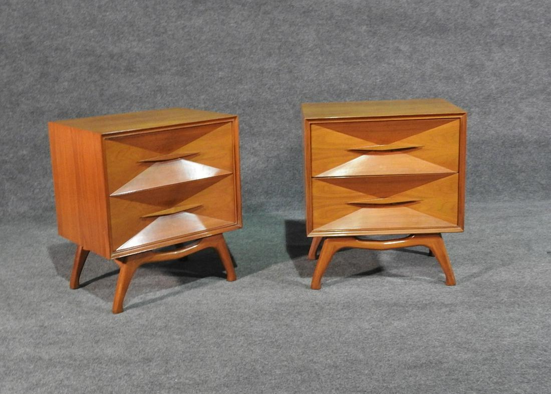 MID CENTURY MODERN WALNUT NIGHTSTANDS (1 of 9)
