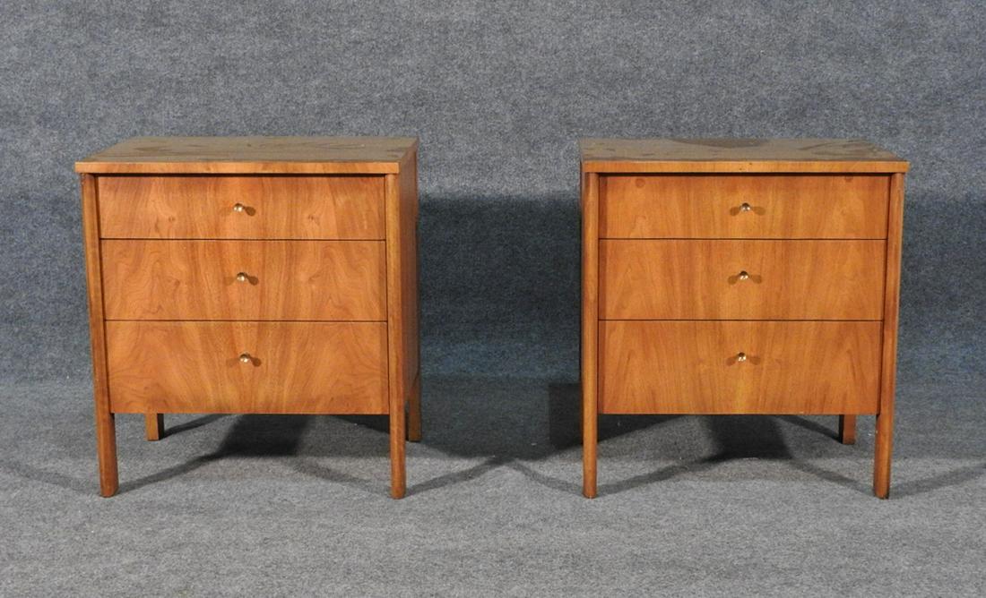 PAIR JOHN WIDDICOMB WALNUT NIGHTSTANDS (1 of 8)