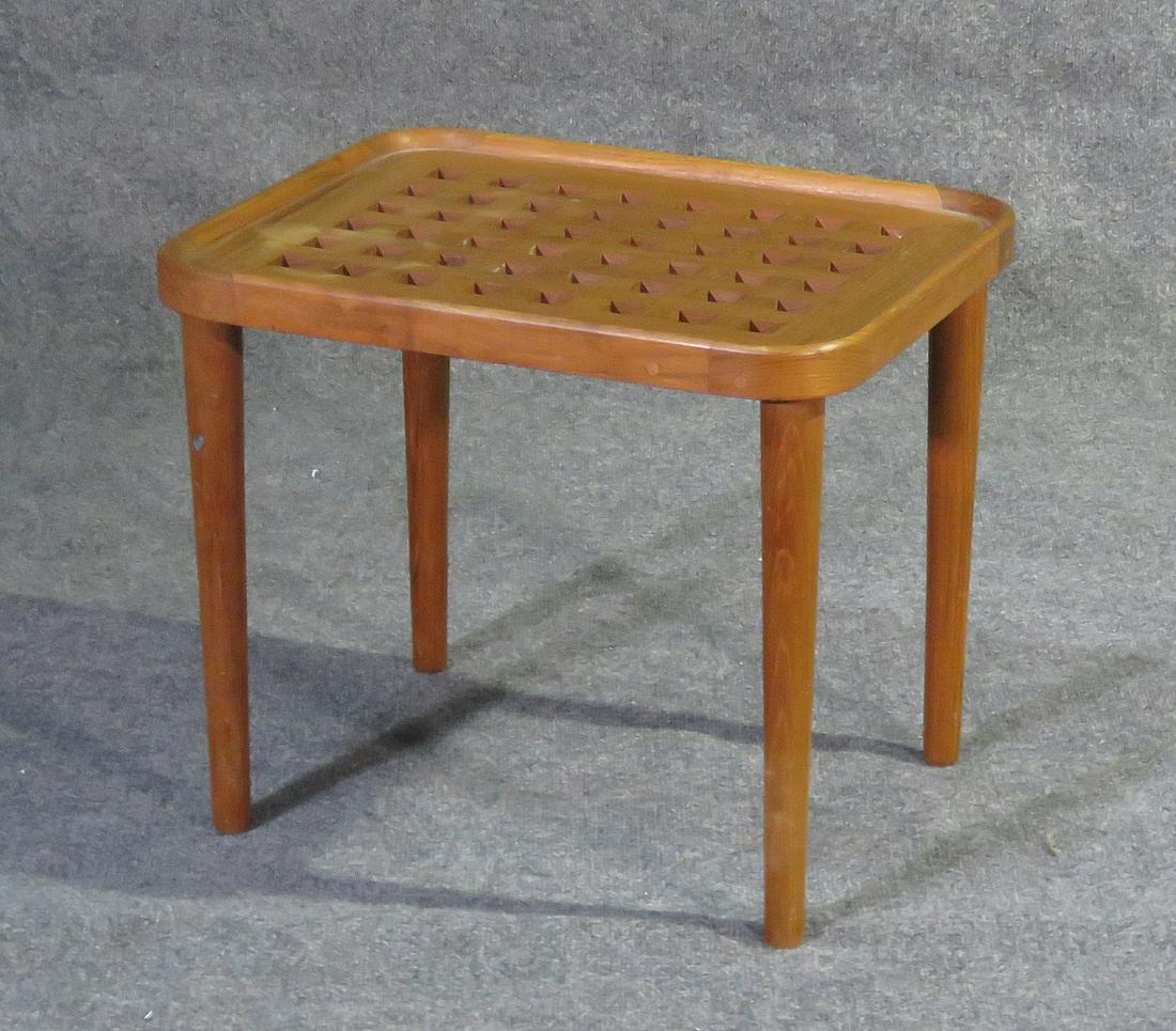 TEAK END TABLE (1 of 7)