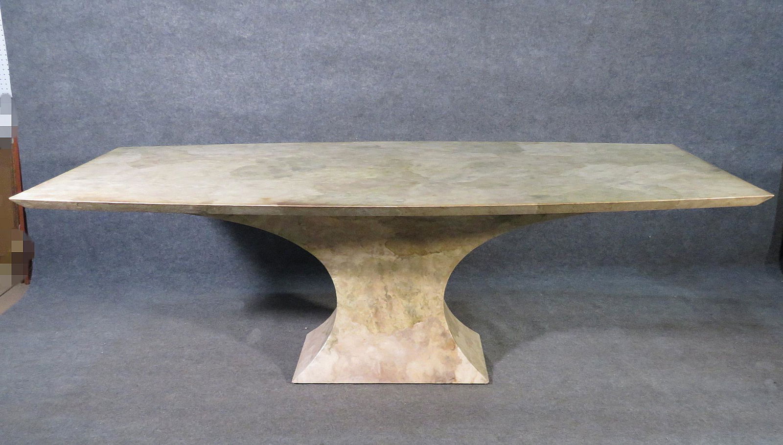 FAUX MARBLE TABLE MANNER SPRINGER (1 of 11)