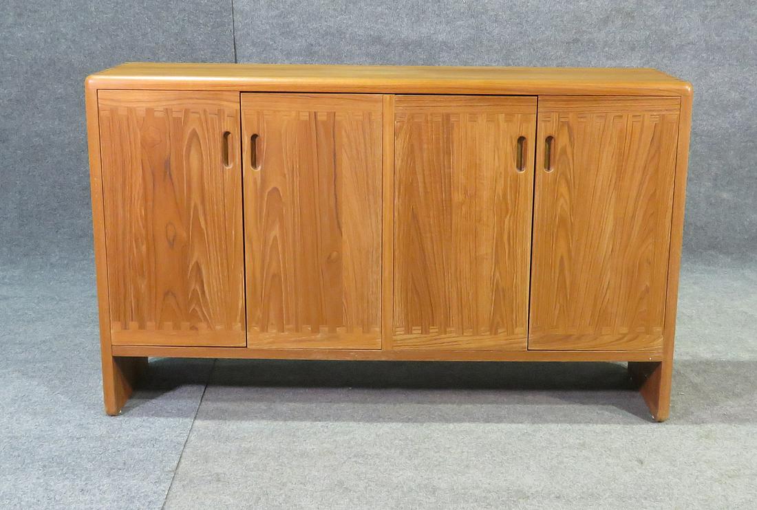 DANISH TEAK CABINET (1 of 9)