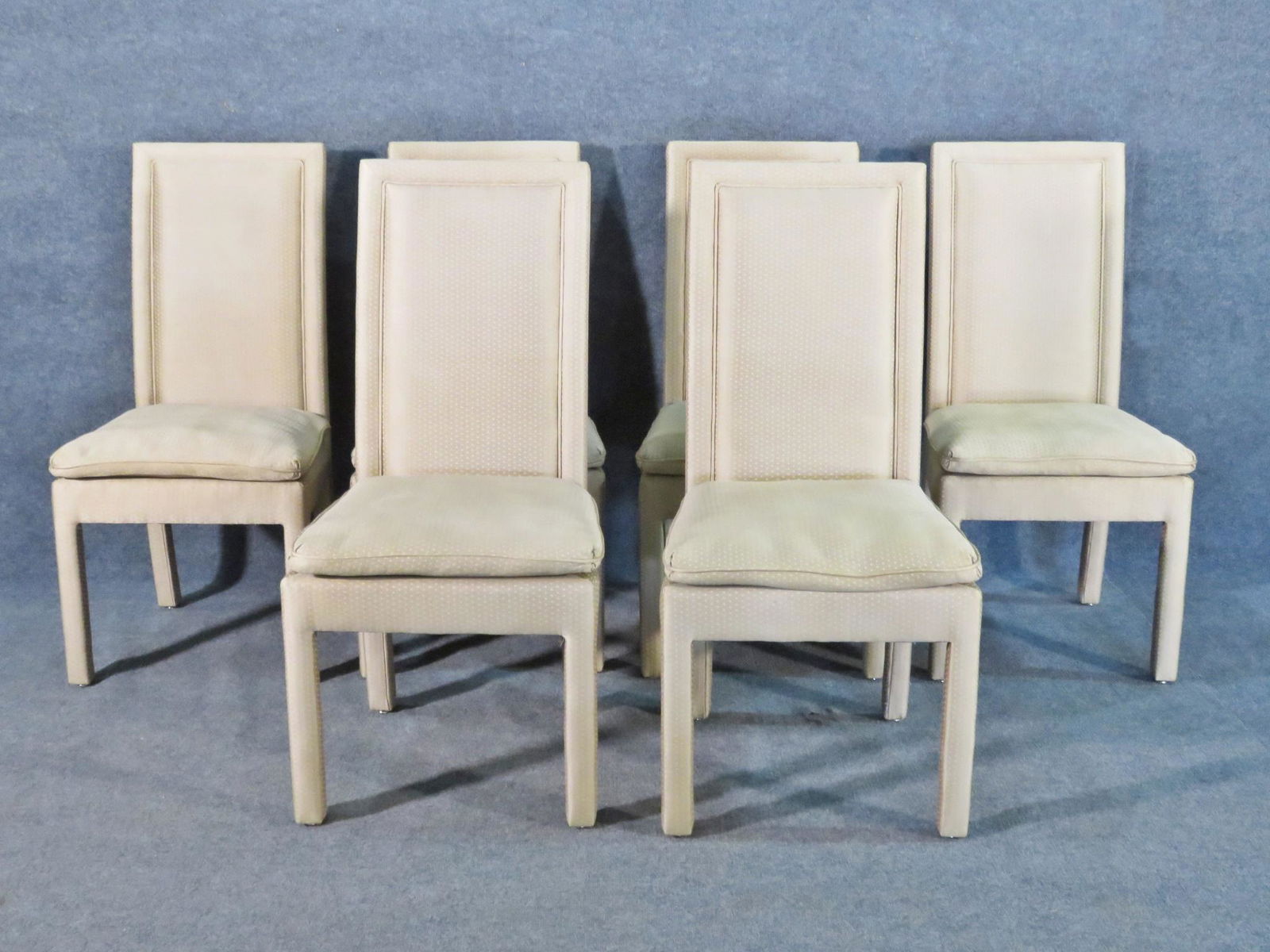 6 DINING CHAIRS ATTRIBUTED MASTERCRAFT (1 of 8)