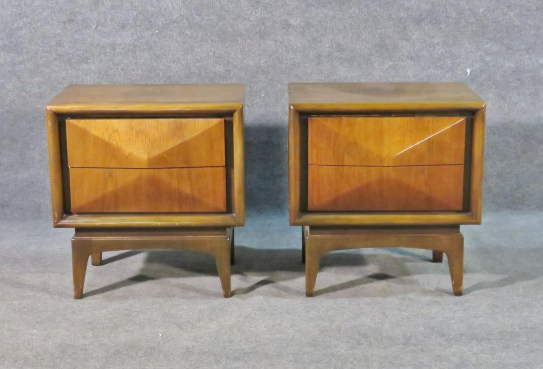 PAIR UNITED DIAMOND NIGHT STANDS (1 of 9)