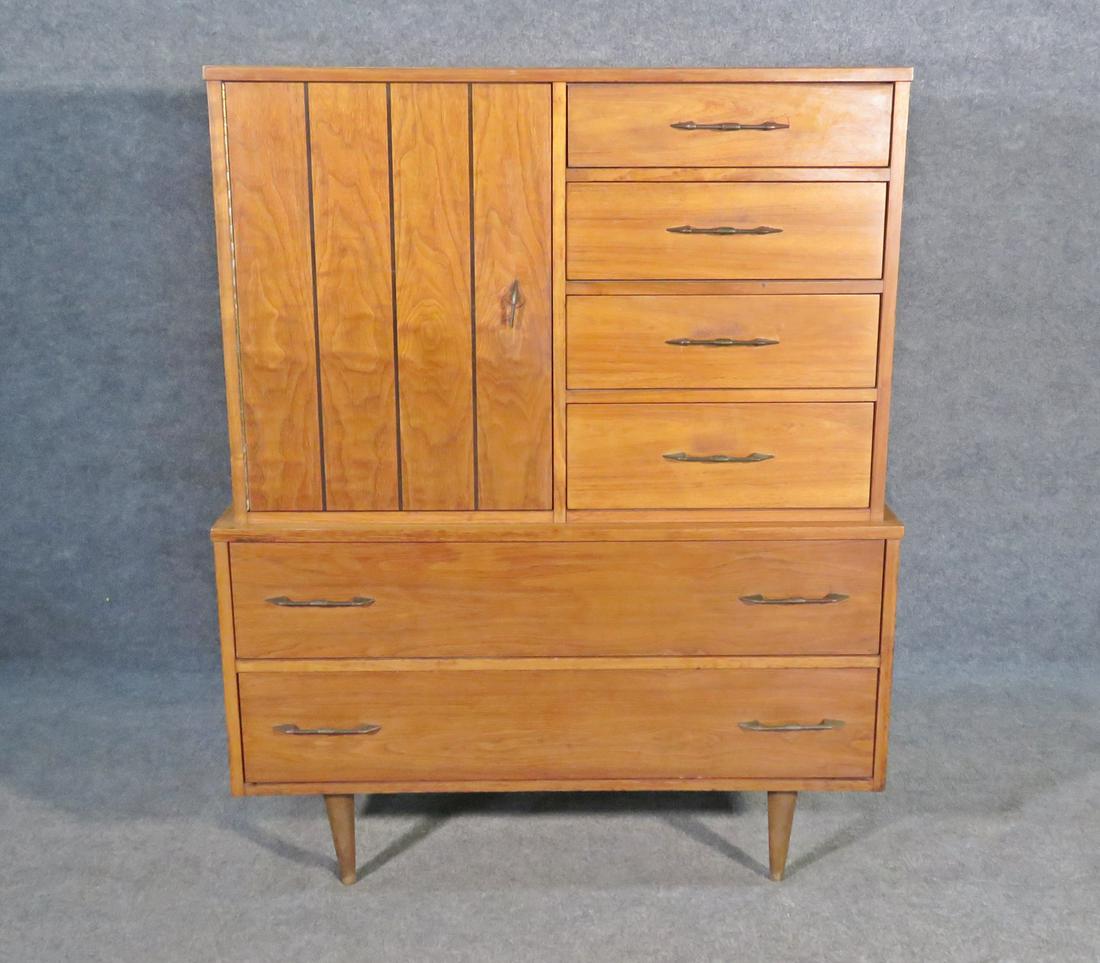 DETROIT FURNITURE WALNUT TALL DRESSER (1 of 7)