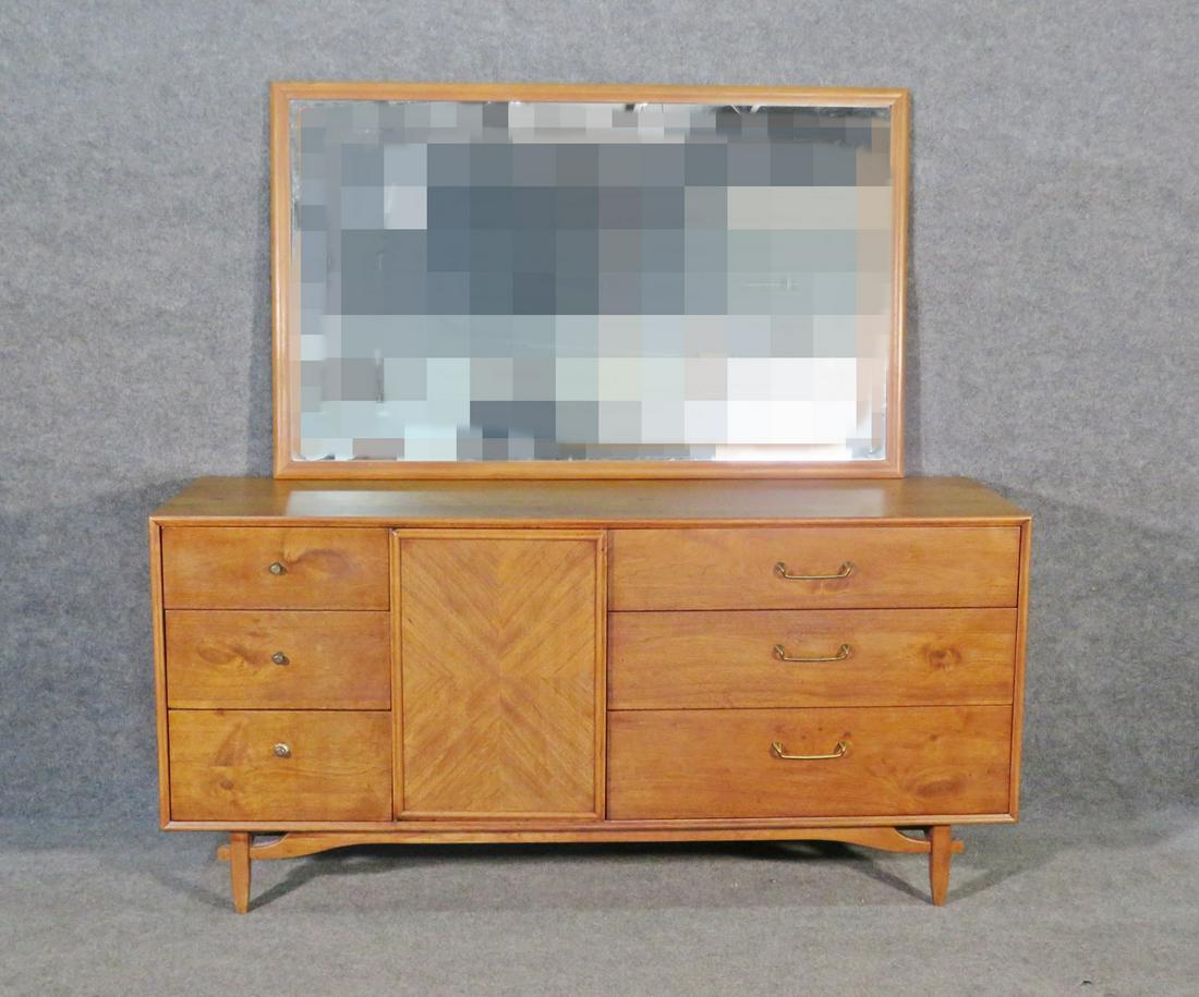 KROEHLER WALNUT LONG DRESSER & MIRROR (1 of 8)
