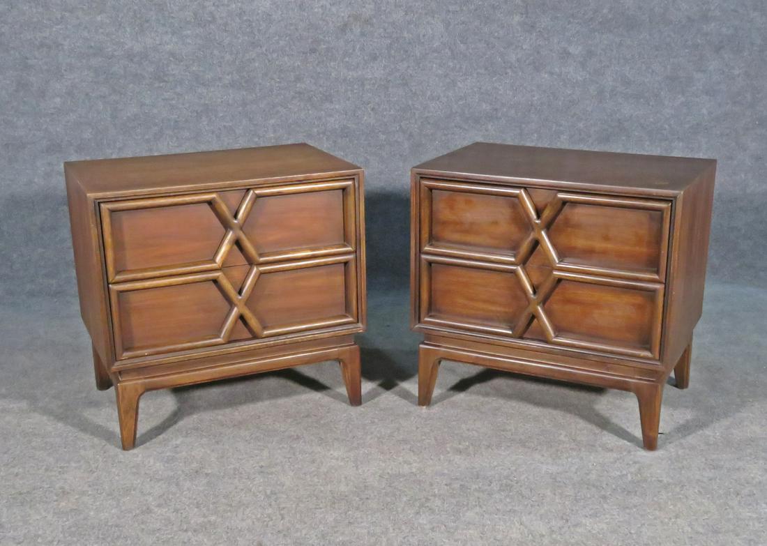 PAIR AMERICAN OF MARTINSVILLE WALNUT NIGHT STANDS (1 of 9)