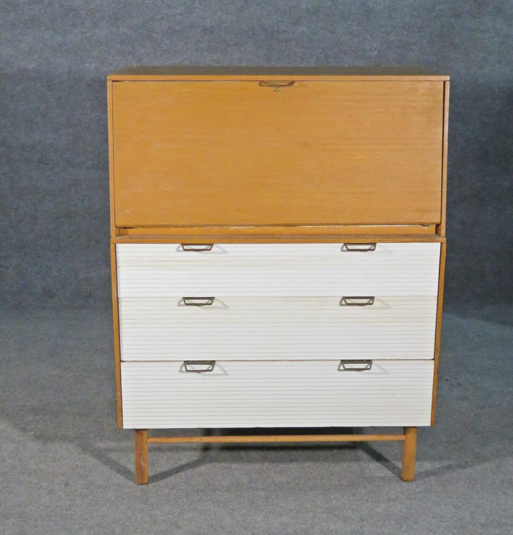 RAYMOND LOEWY FOR MENGEL HIGH CHEST (1 of 7)