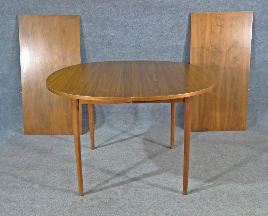 DREXEL DECLARATION KIPP STEWART  DINING TABLE (1 of 8)