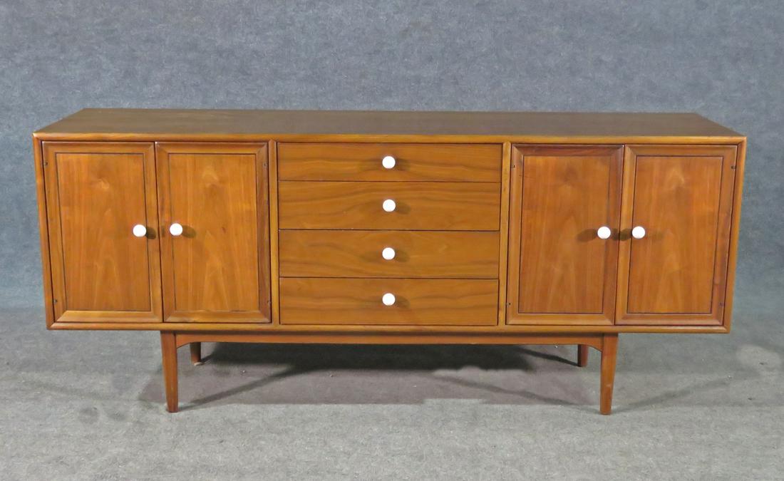DREXEL DECLARATION KIPP STEWART SIDEBOARD (1 of 9)