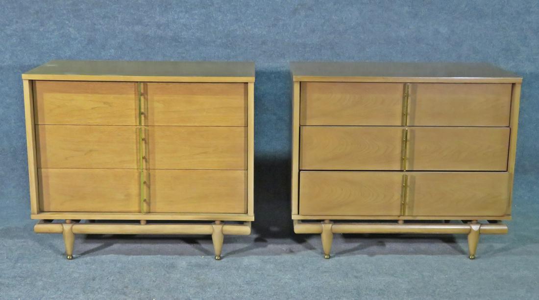 PAIR KENT COFFEY "THE SEQUENCE" BACHELOR CHESTS (1 of 7)