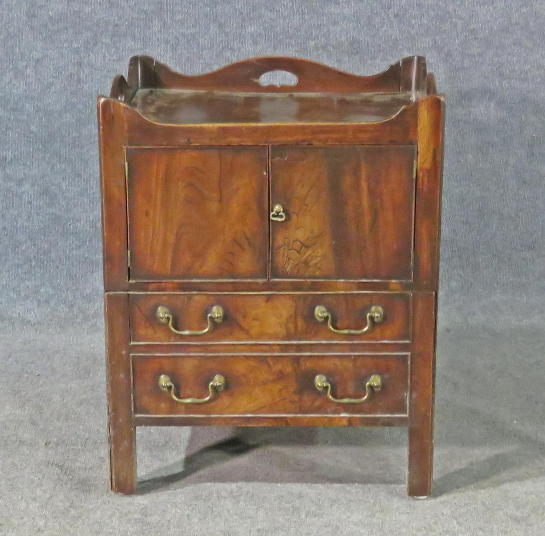 ENGLISH MAHOGANY LATRINE (1 of 8)