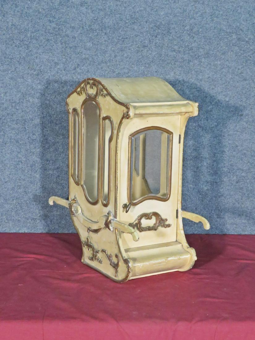 MINIATURE SEDAN CHAIR (1 of 8)