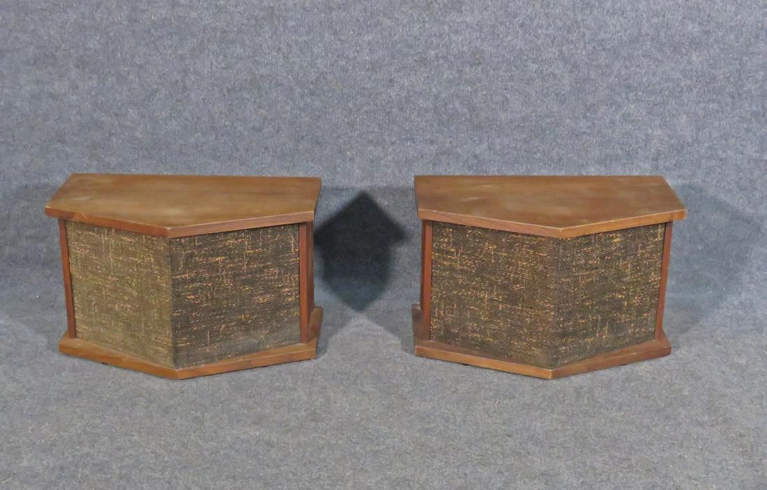 PAIR BOSE MODERN SPEAKERS (1 of 8)