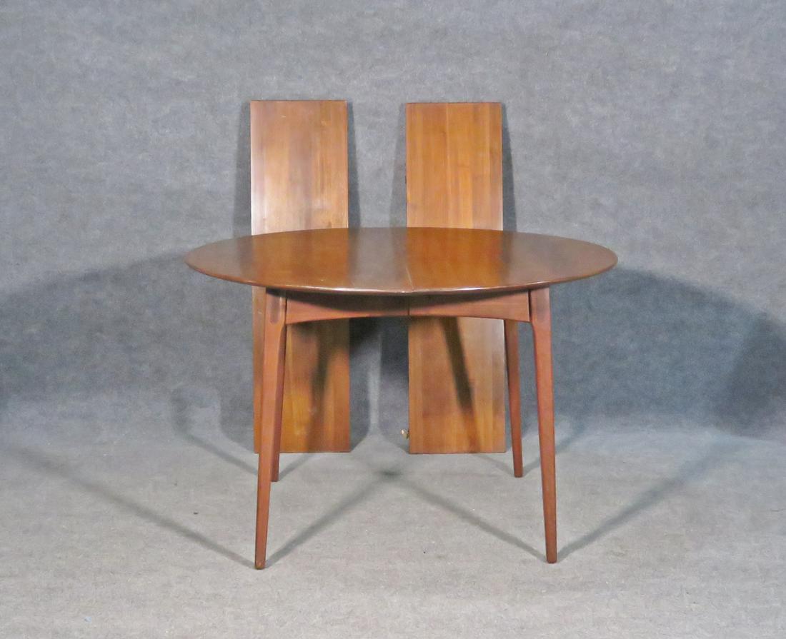 LESLIE DIAMOND FOR CONANT BALL DINING TABLE (1 of 8)