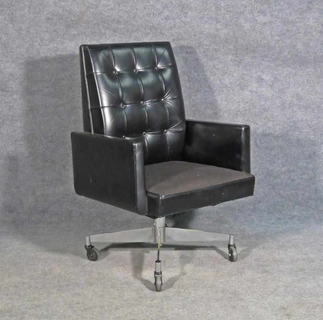 STOW/ DAVIS SWIVEL OFFICE CHAIR (1 of 10)