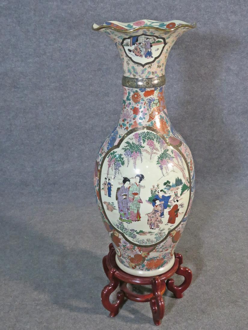 ASIAN FLOOR VASE W STAND (1 of 17)