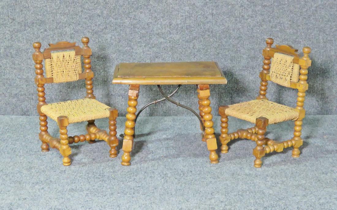 BAROQUE STYLE 3 PC MINI SET TABLE & TWO CHAIRS (1 of 8)