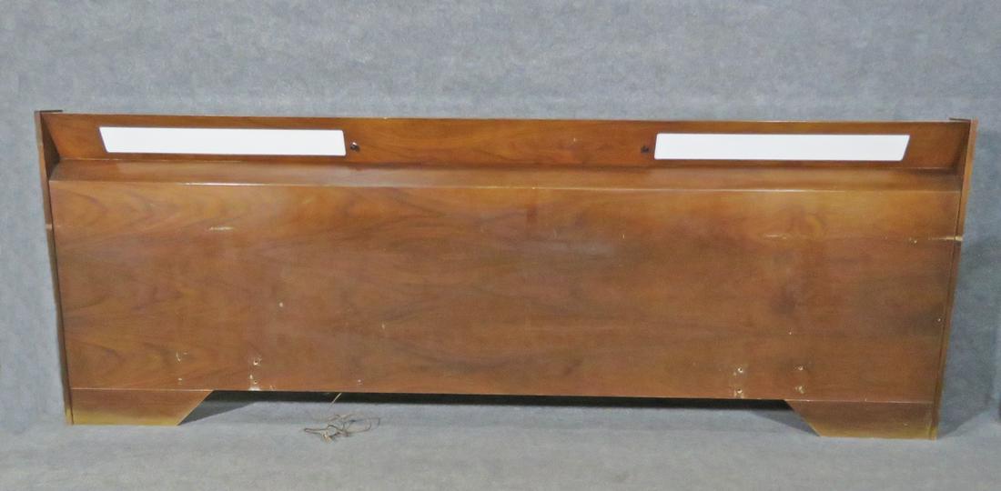 ALBERT PARVIN DESIGN LIGHTED HEADBOARD (1 of 9)