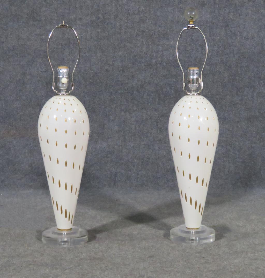 POST MODERN LUCITE LAMPS (1 of 7)