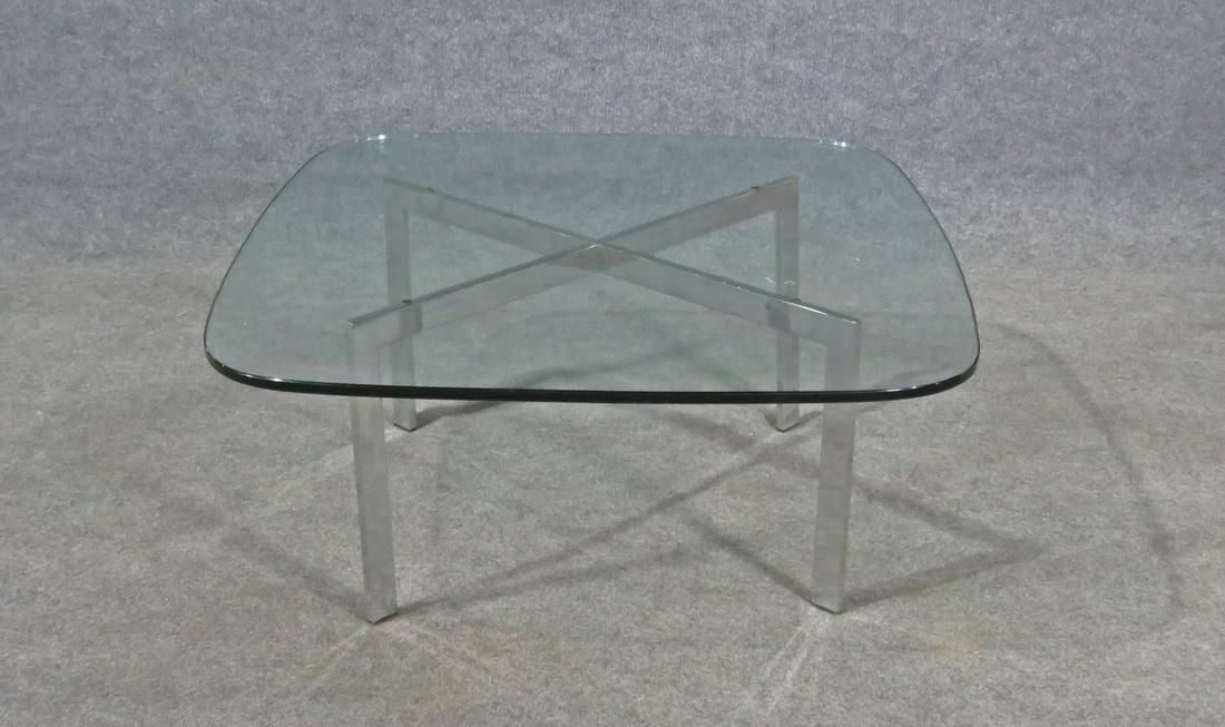 MID CENTURY MODERN CHROME & GLASS COFFEE TABLE (1 of 6)