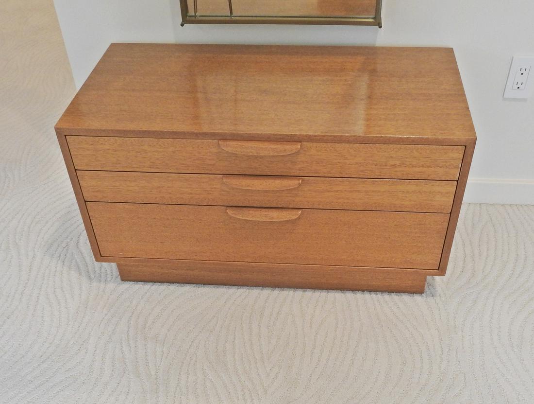 HARVEY PROBBER NIGHTSTAND (1 of 3)