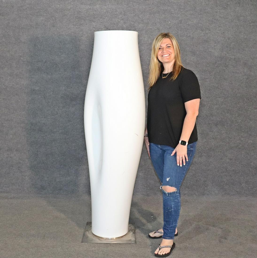 MID CENTURY MODERN FIBERGLASS PLANTER (1 of 11)