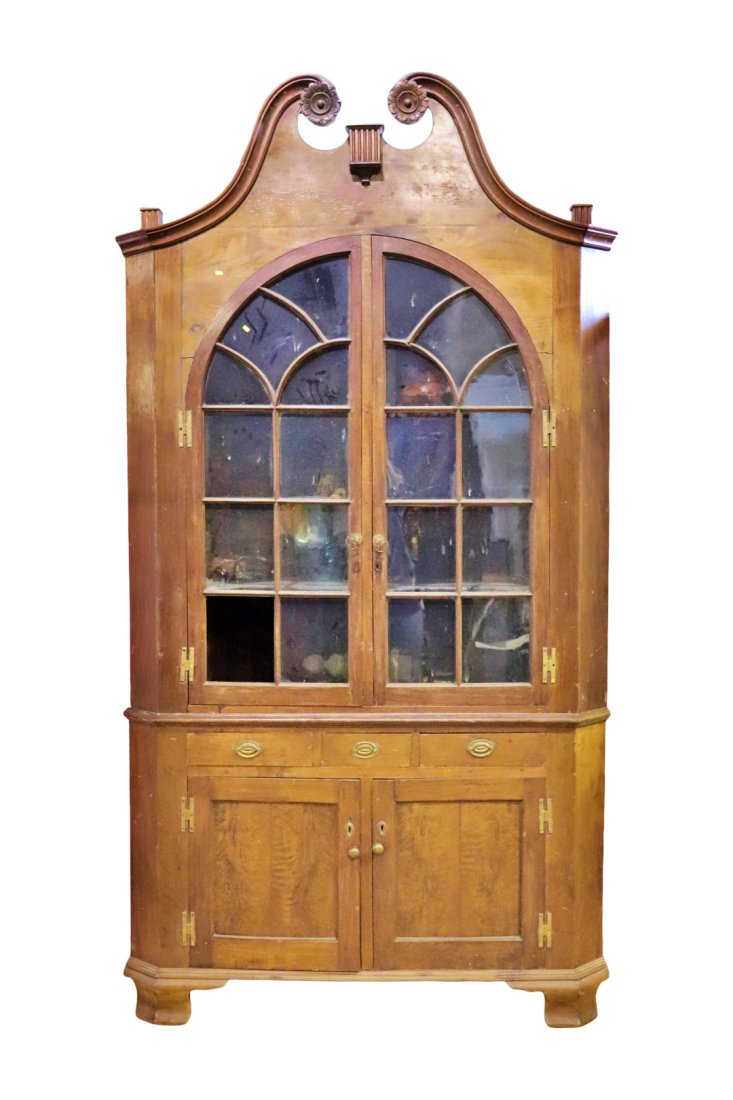 MONUMENTAL ANTIQUE AMERICAN 2 PC CORNER CABINET (1 of 12)