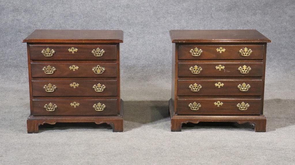 PAIR BICENTENNIAL BY DREXEL NIGHT STANDS (1 of 10)